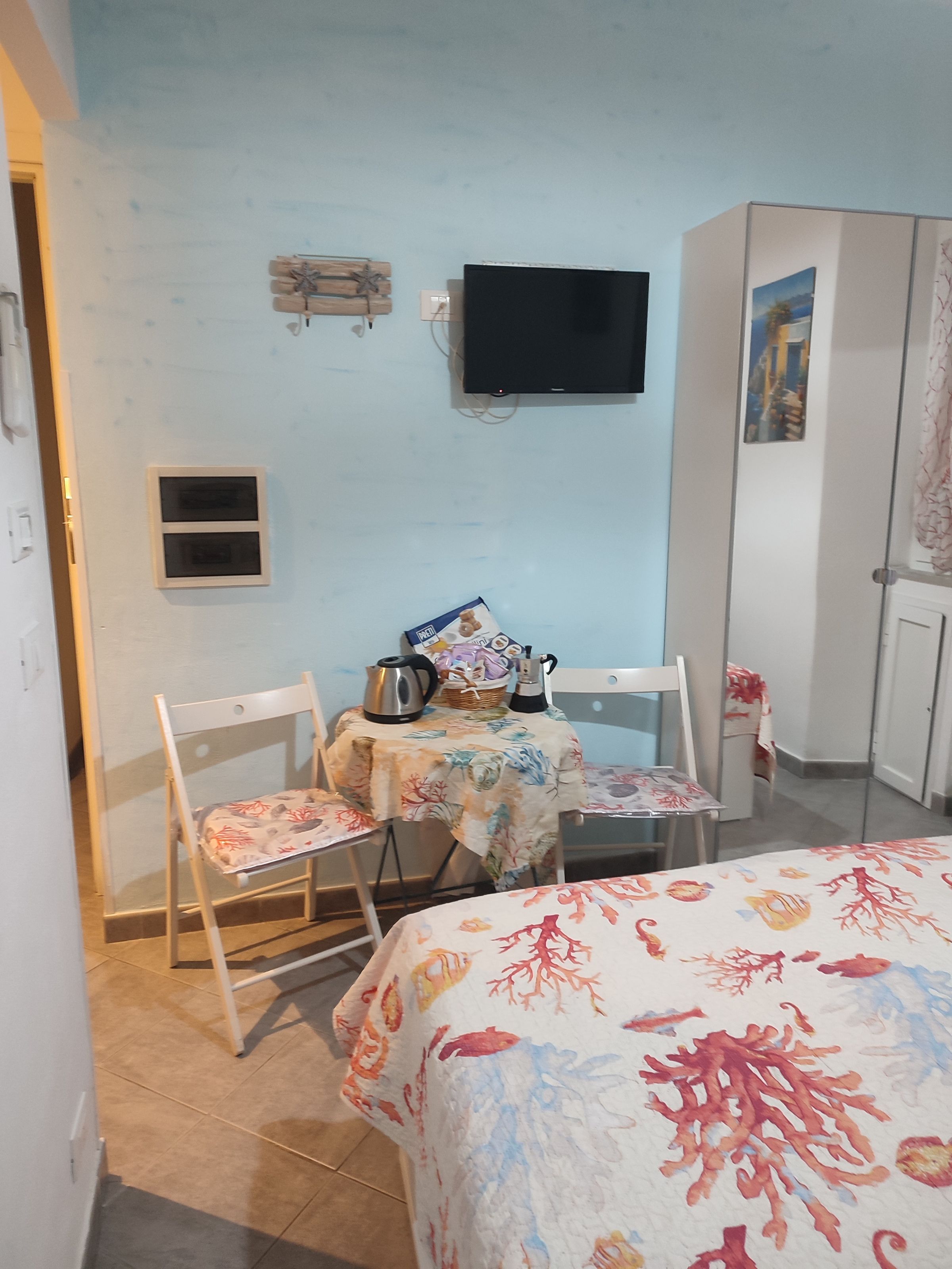 Dettaglio Arredi Camera 1